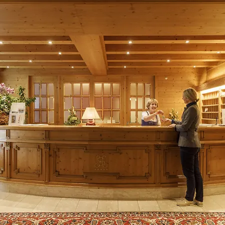 Salzburgerhof, 5-sterne Von Zell Am Szálloda